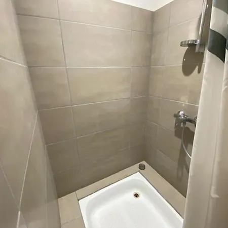 Spacieux Avec Terrasses Et Parking A - Fr-1-494-73 Apartment *